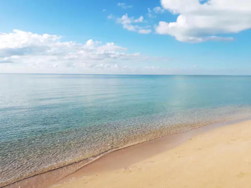 Private And Peaceful Cottage At The Beach แนสซอ ภายนอก รูปภาพ