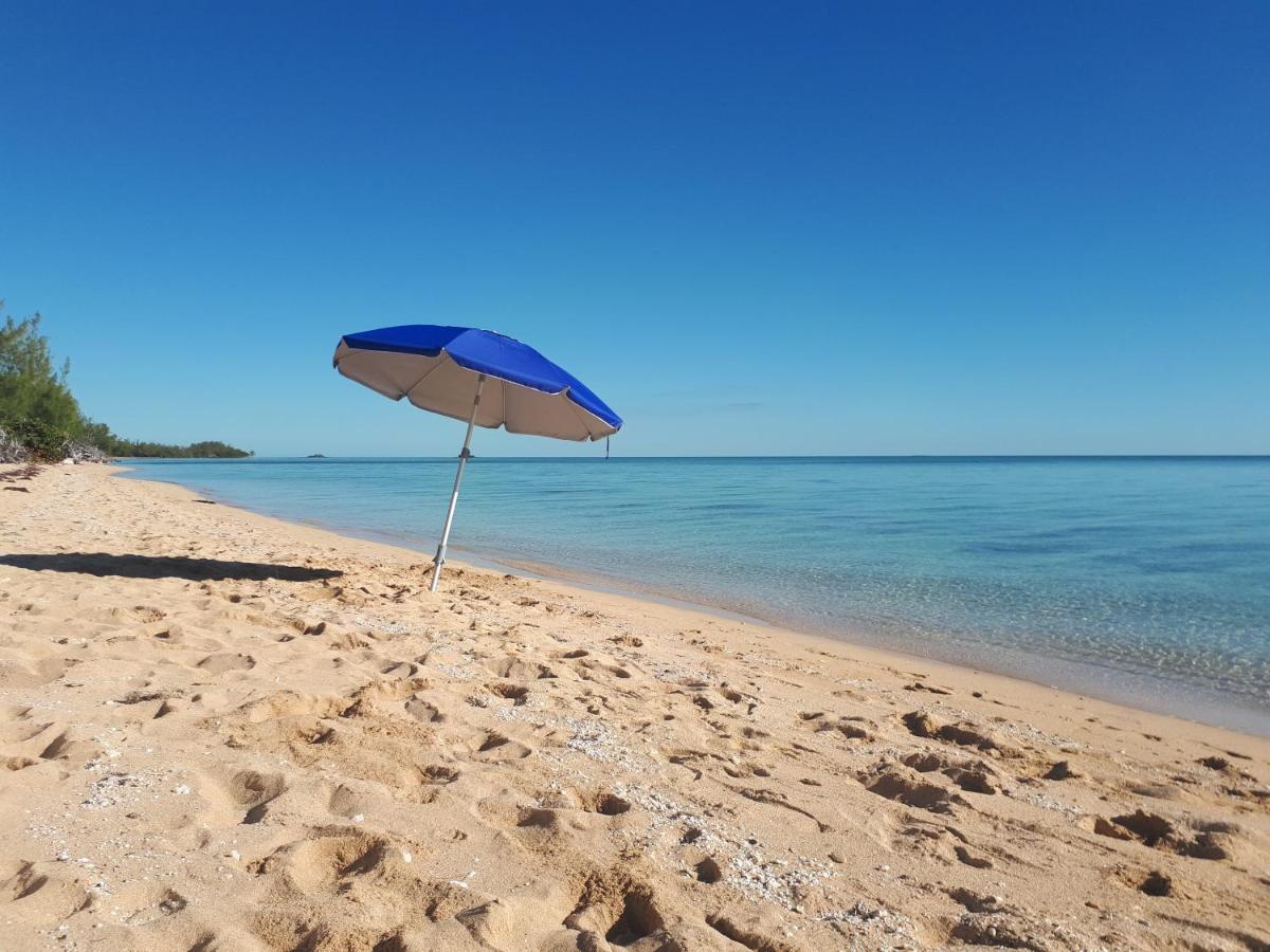 Private And Peaceful Cottage At The Beach แนสซอ ภายนอก รูปภาพ